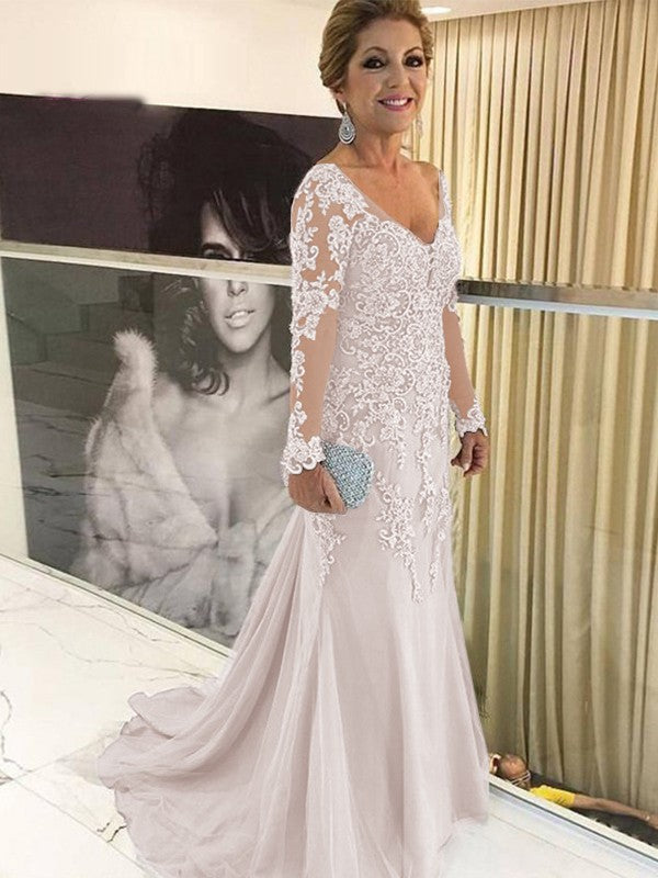 Ellie Sheath/Column Tulle Applique V-neck Long Sleeves Sweep/Brush Train Mother of the Bride Dresses DKP0020380