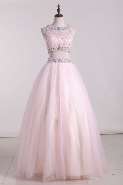 2024 Two-Piece Scoop Ball Gown Quinceanera Dresses Tulle With Applique