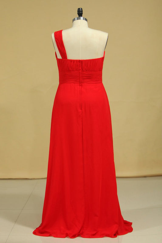 2024 Plus Size One Shoulder Bridesmaid Dresses  Ruffled Bodice A-Line Chiffon Red