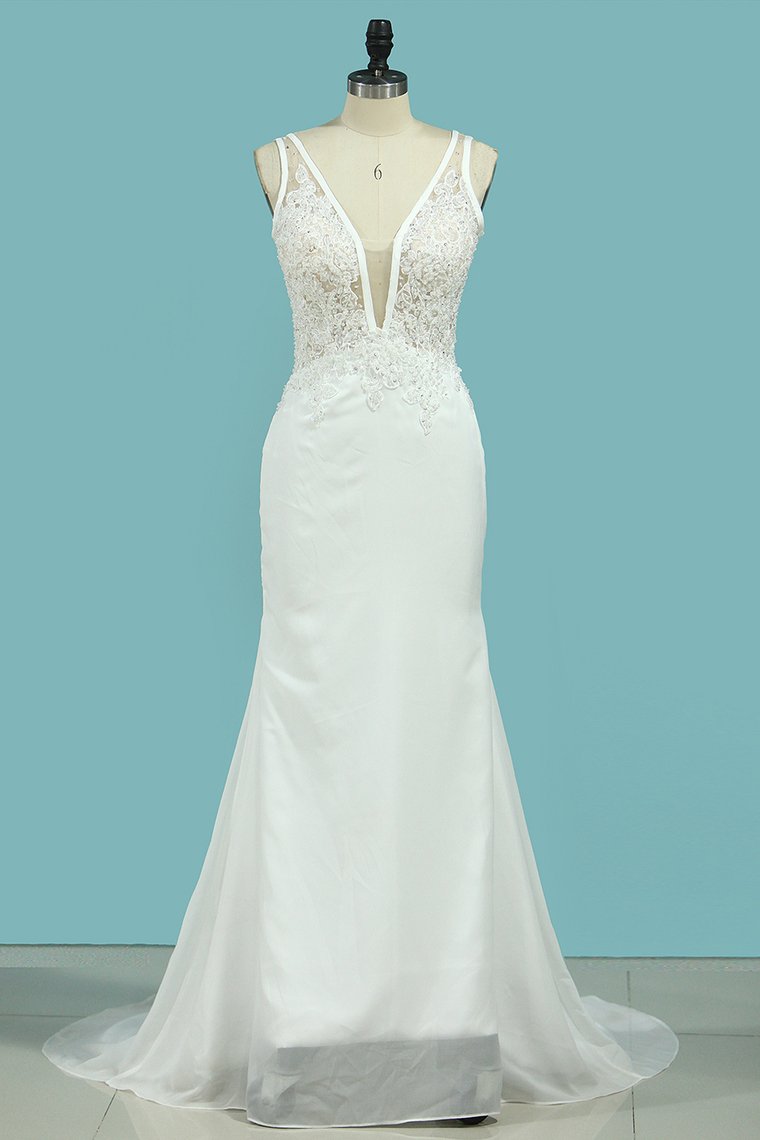 2024 Wedding Dresses Mermaid V Neck Chiffon With Applique Open Back