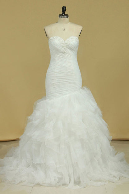 2024 Plus Size Sweetheart Ruched Bodice Wedding Dresses Mermaid Tulle With Beading Court Train