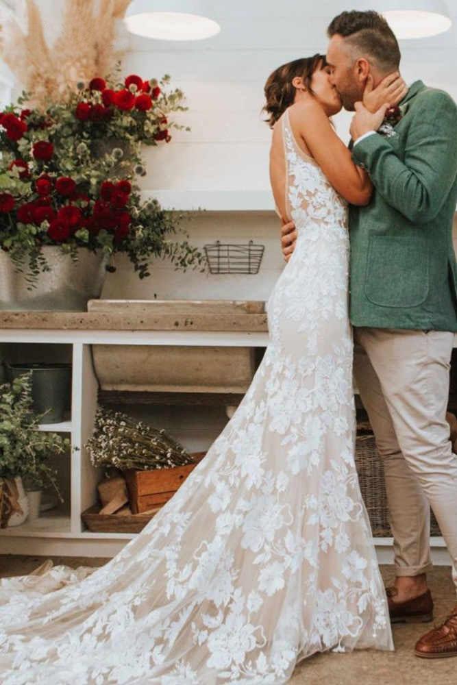 Elegant Mermaid Lace Appliques Straps V Neck Ivory Wedding Dresses, Beach Wedding Gowns SRS15515