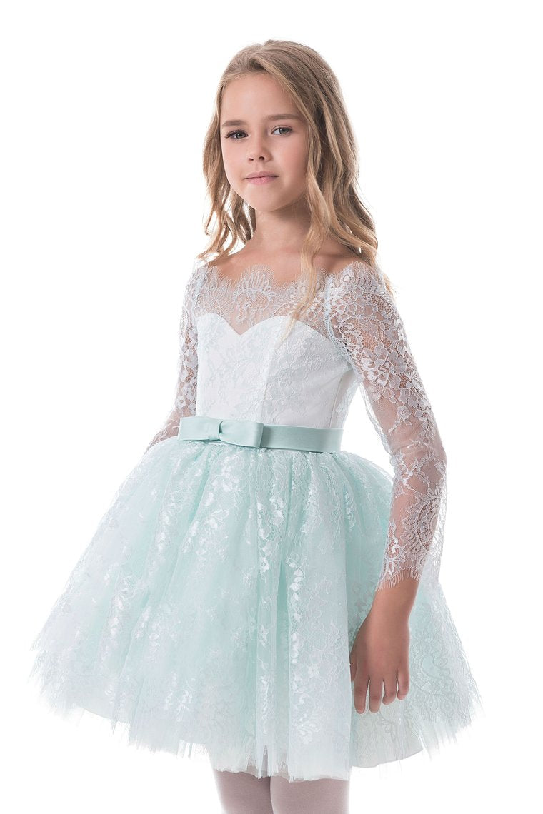 2024 Flower Girl Dresses A Line Boat Neck Long Sleeves Lace Short/Mini