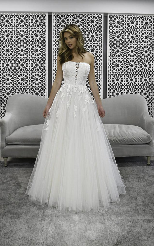 Strapless A Line Wedding Dresses Beautiful Lace Beach Bridal Dresses