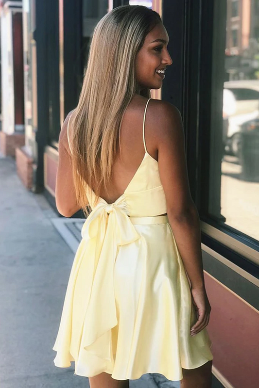 Two Pieces A Line V Neck Backless Yellow Short Prom Dresses Homecoming Dresses with Slit,cocktail dress