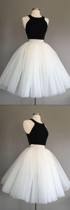 Tulle Halter Knee-Length Ivory Kaelyn Homecoming Dresses Two Piece Sleeveless CD4612