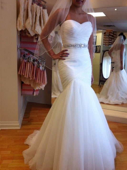 Train Sleeveless Beading Court Trumpet/Mermaid Sweetheart Tulle Wedding Dresses