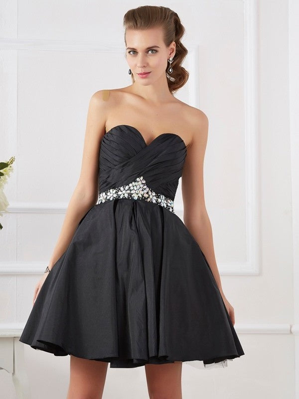 Sleeveless Short Sweetheart Beading A-Line/Princess Taffeta Homecoming Dresses