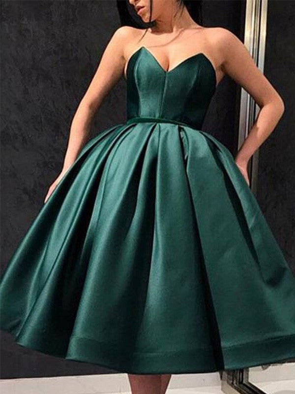 Sweetheart A-Line/Princess Ruffles Tea-Length Satin Short/Mini Homecoming Dresses