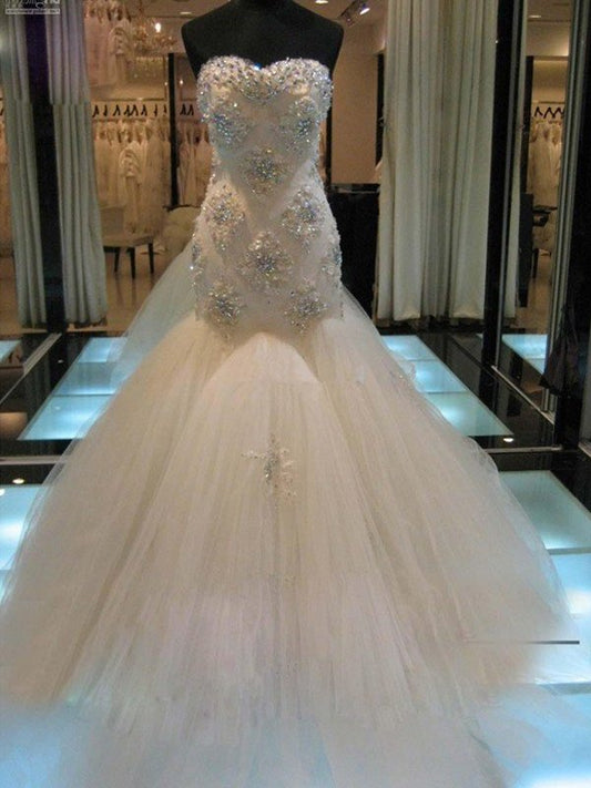 Sweetheart Sleeveless Trumpet/Mermaid Beading Train Chapel Tulle Wedding Dresses