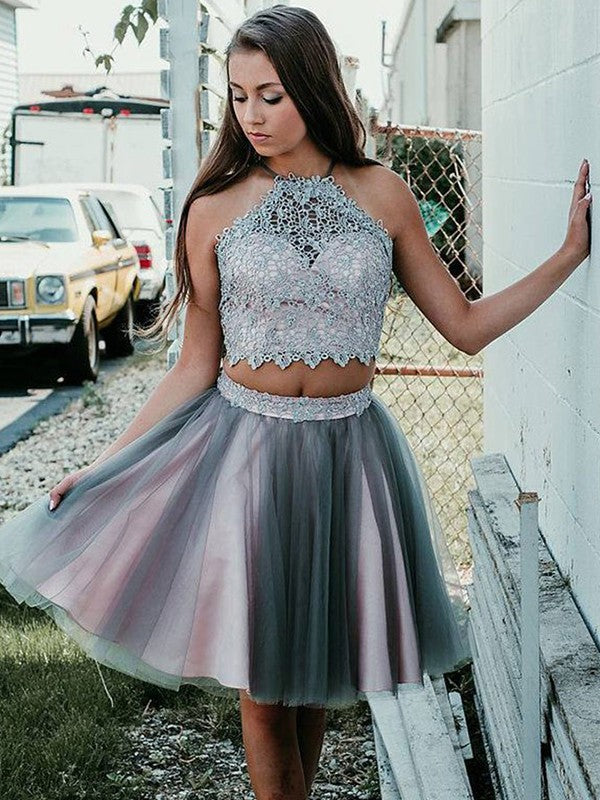 A-Line/Princess Applique Halter Homecoming Dresses Tulle Sleeveless Short/Mini Two Piece Laci Dresses