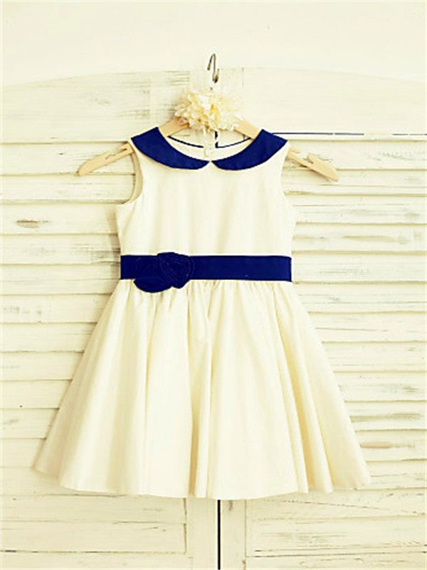 Hand-made Flower A-line/Princess Scoop Satin Tea-Length Sleeveless Flower Girl Dresses