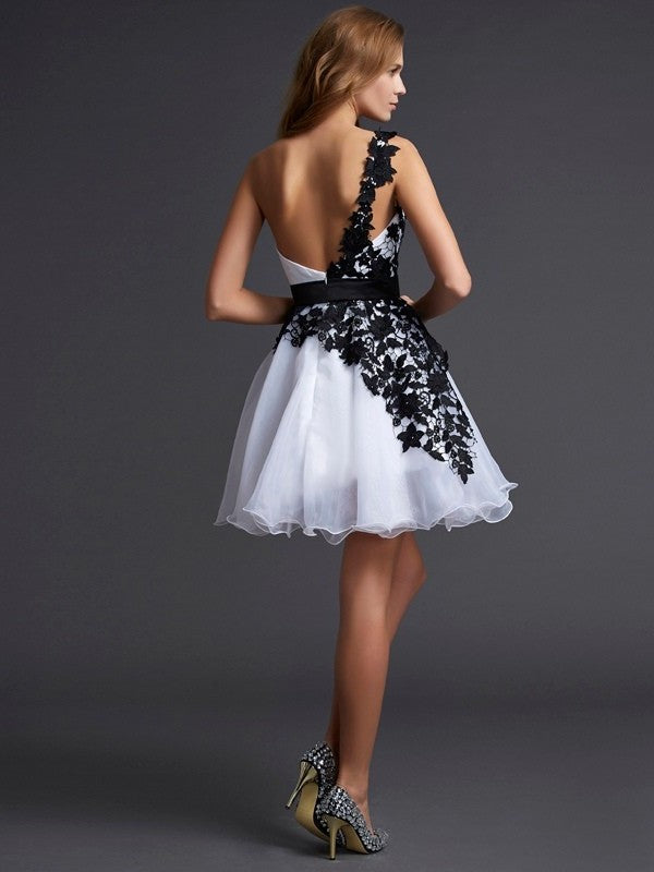 Lace A-Line/Princess One-Shoulder Sleeveless Short Organza Homecoming Dresses