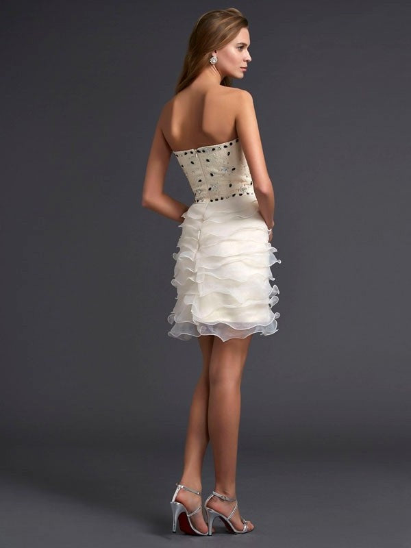 Sleeveless Strapless Short Beading Sheath/Column Tulle Homecoming Dresses