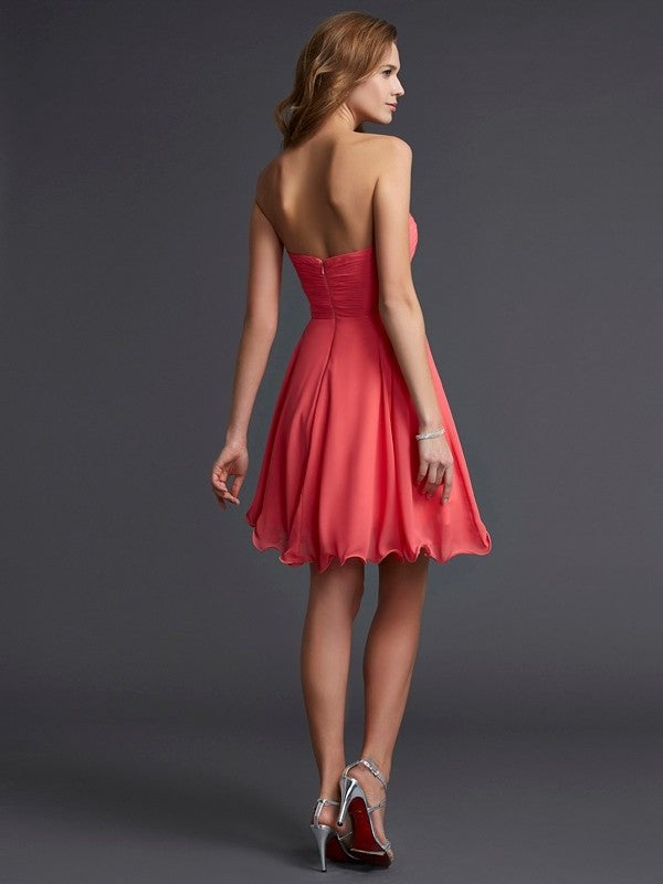 A-Line/Princess Sweetheart Beading Sleeveless Short Chiffon Homecoming Dresses