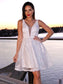 Applique Lace Sleeveless V-neck A-Line/Princess Short/Mini Homecoming Dresses