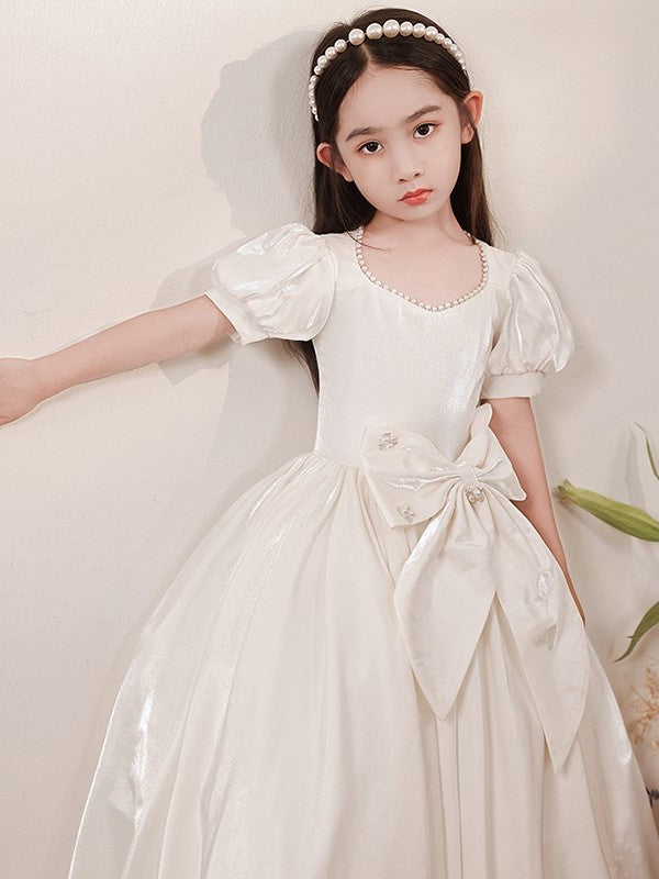 Short Bowknot Sleeves A-Line/Princess Satin Sweetheart Floor-Length Flower Girl Dresses