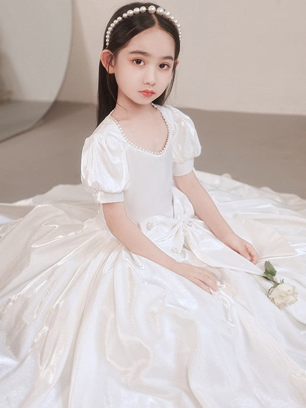 Short Bowknot Sleeves A-Line/Princess Satin Sweetheart Floor-Length Flower Girl Dresses